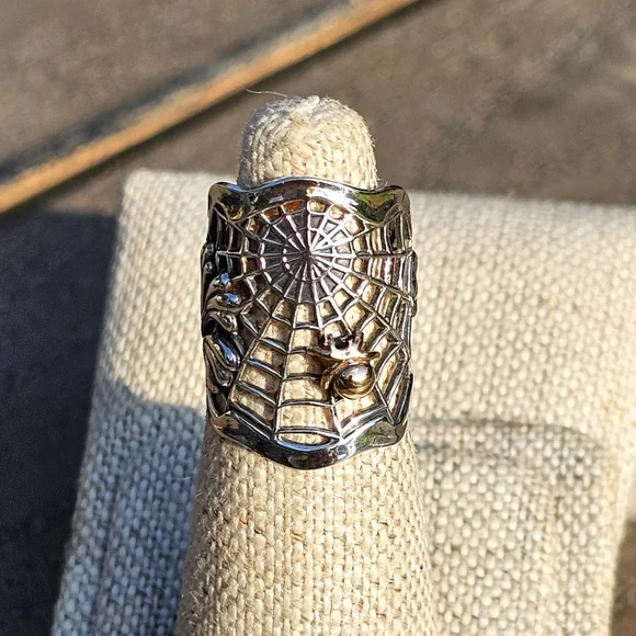 14k gold & 925 sterling spider web ring - Picture 2 of 10